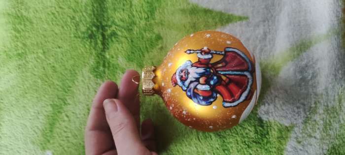 Фотография покупателя товара Шар "Дед Мороз" 8,5 см  микс - Фото 3