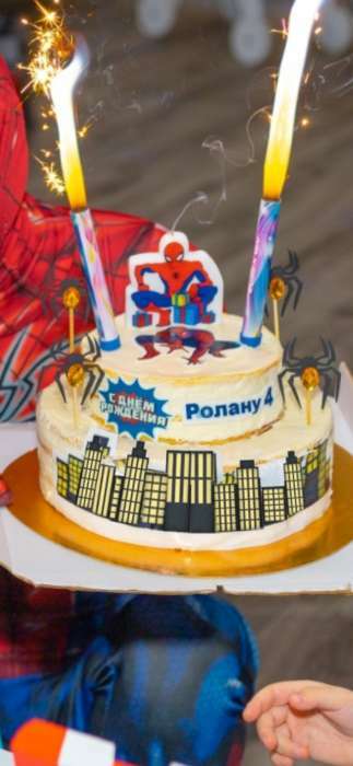 Фотография покупателя товара Свеча в торт «Подарки от Человека-Паука», Спайдермен, 78 х 100 мм - Фото 1