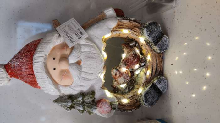 Фотография покупателя товара Сувенир керамика свет "Дед Мороз с ёлкой и птицами в гнезде, срез дерева" 39х26,5х10,5 см - Фото 1