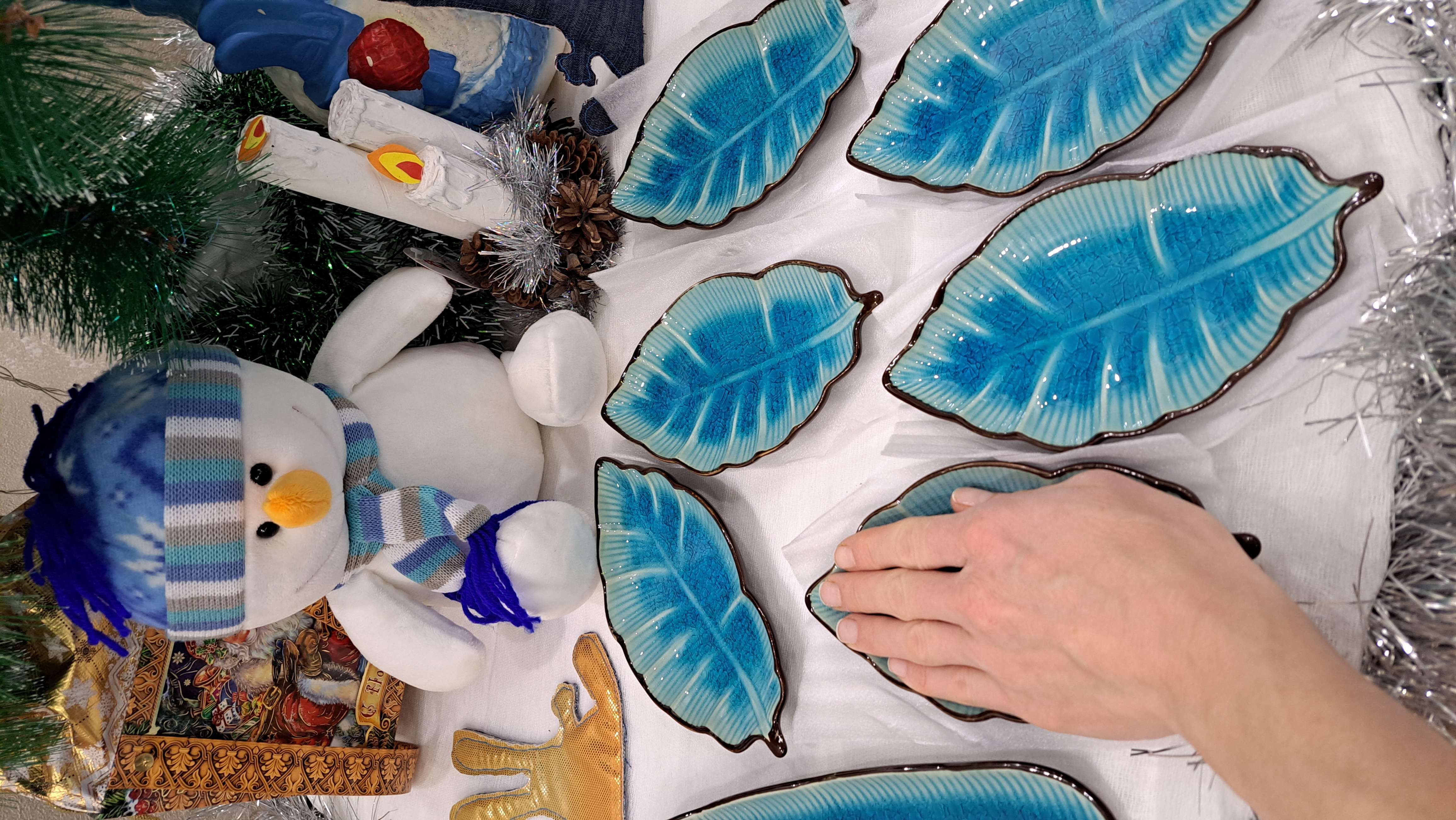 Фотография покупателя товара Блюдо керамическое сервировочное «Таллула. Лист», 17×9,5 см, цвет голубой - Фото 1