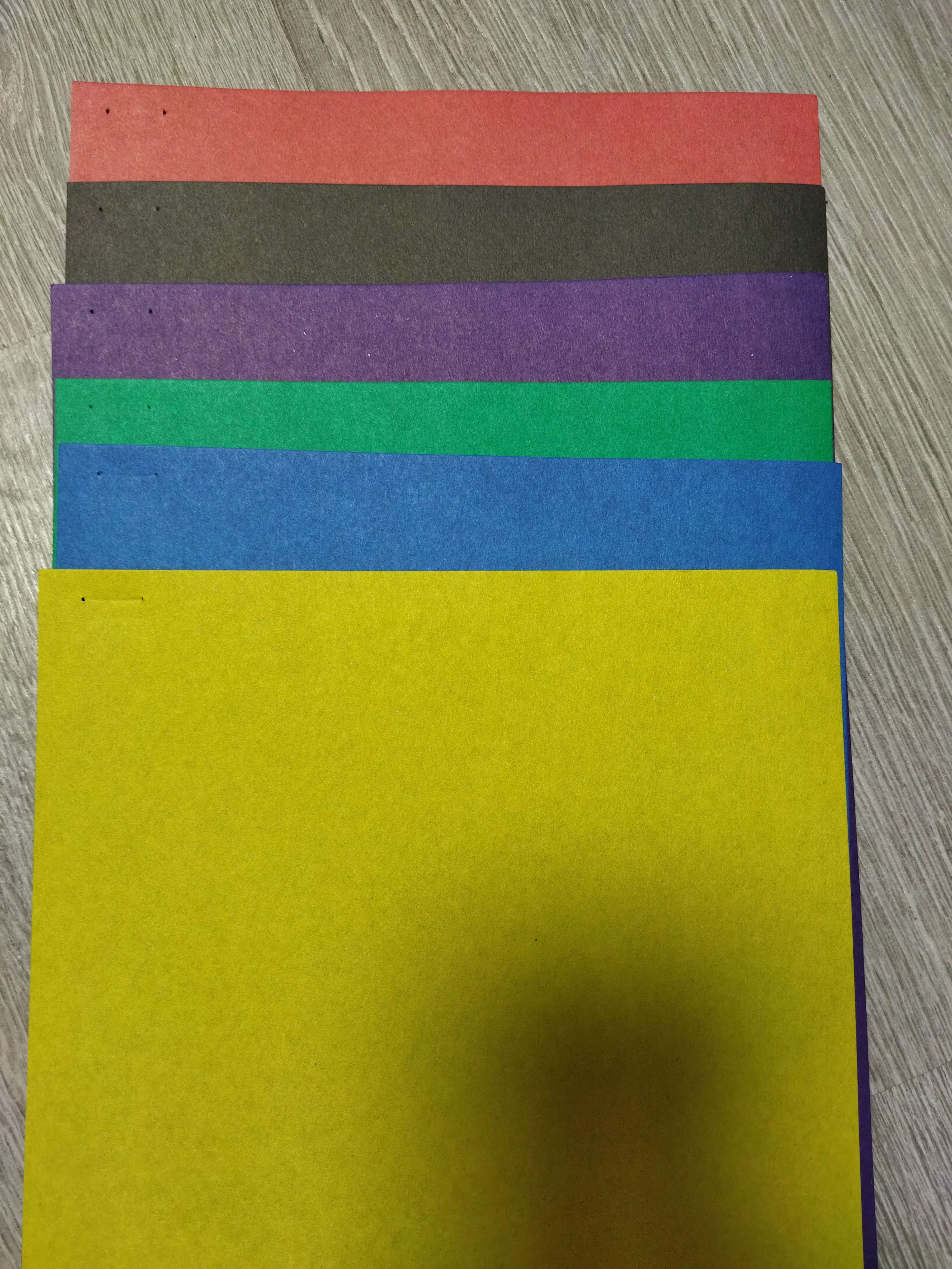 Фотография покупателя товара Картон цветной А4, 6 листов, 6 цветов, немелованный 220 г/м2, на скобе - Фото 11
