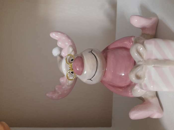 Фотография покупателя товара Фигурка керамика «Лосик в очках, с подарком», цветной, 12.5×9.2×11 см - Фото 1