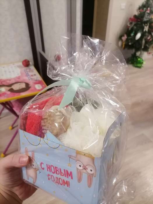 Фотография покупателя товара Новогодний подарочный набор Этель "Это тебе подарочек", полотенце и аксессуары