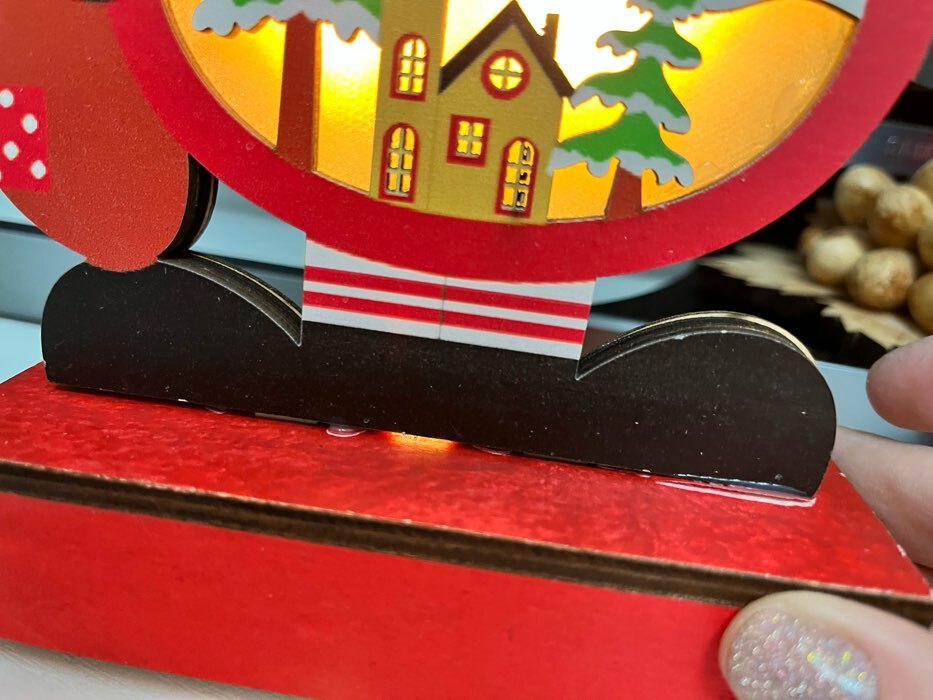 Фотография покупателя товара Светодиодная фигура «Дед Мороз» 13 × 14 × 5 см, дерево, батарейки ААх2 (не в комплекте), свечение тёплое белое - Фото 3