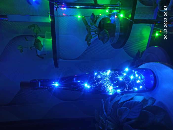 Фотография покупателя товара Гирлянда «Нить» 1 м роса с пробкой, IP20, серебристая нить, 10 LED, свечение фиолетовое, LR44х3 - Фото 37