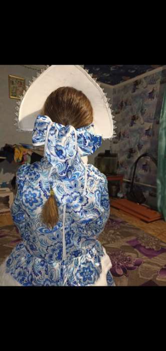 Фотография покупателя товара Карнавальный костюм «Снегурочка», бело-голубые узоры, размер 36, рост 140 см - Фото 3