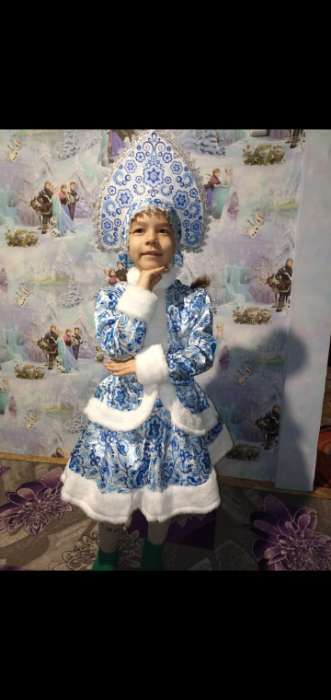 Фотография покупателя товара Карнавальный костюм «Снегурочка», бело-голубые узоры, размер 36, рост 140 см - Фото 1