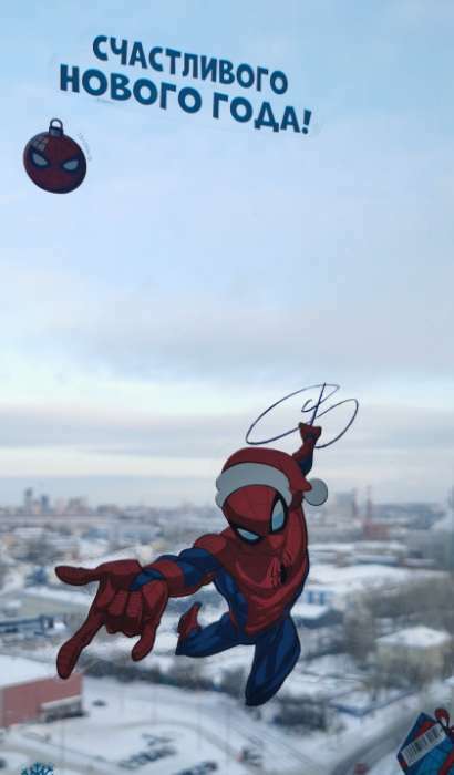 Фотография покупателя товара Наклейка на окно "Счастливого нового года!", Человек-паук - Фото 2