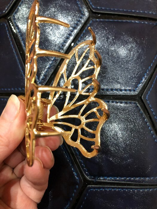 Фотография покупателя товара Краб для волос "Валери" бабочка, 8 см, золото - Фото 2