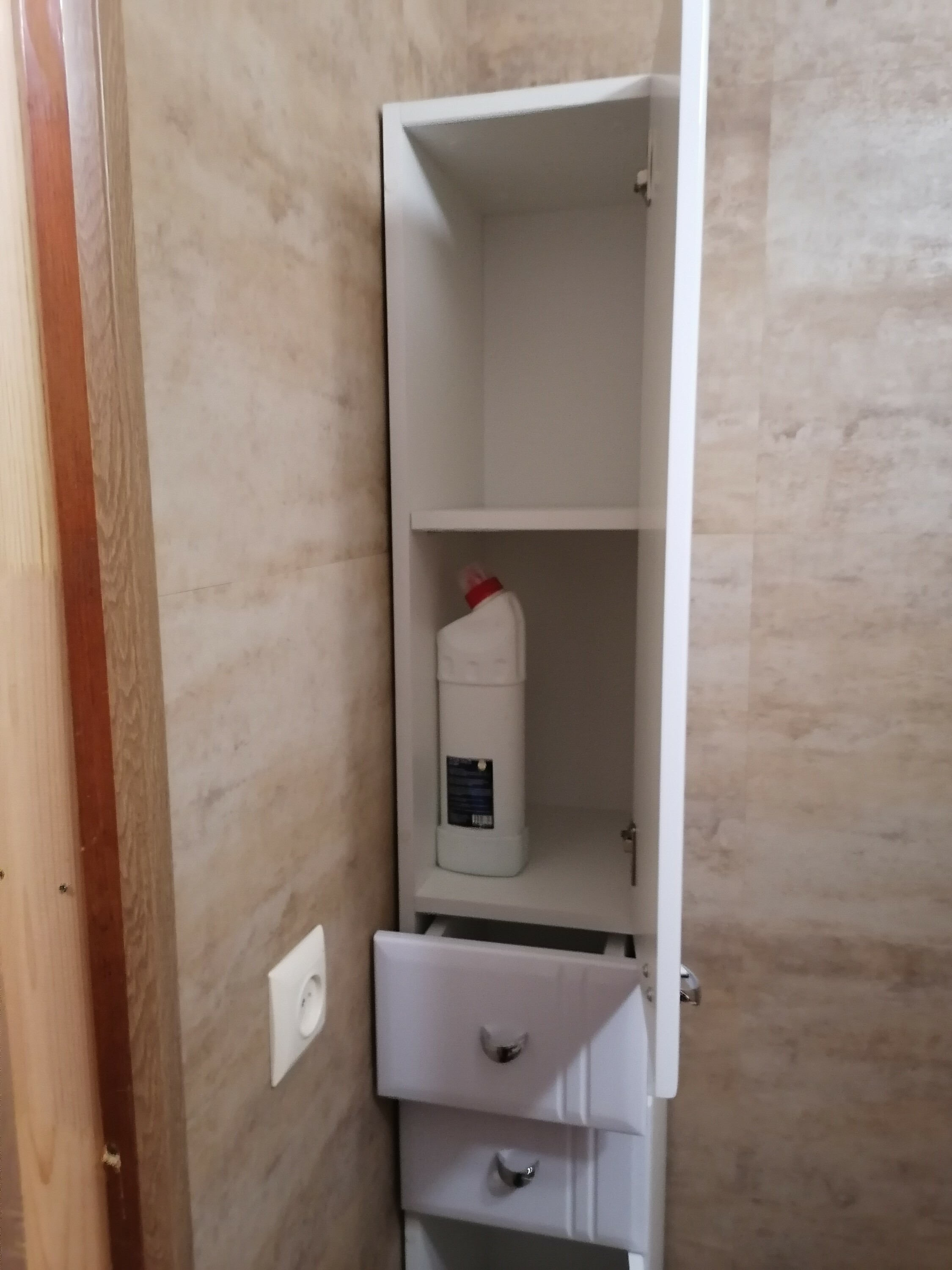 Фотография покупателя товара Пенал для ванной комнаты "Тура" с двумя дверцами и ящиками, 24 х 30 х 181 см
