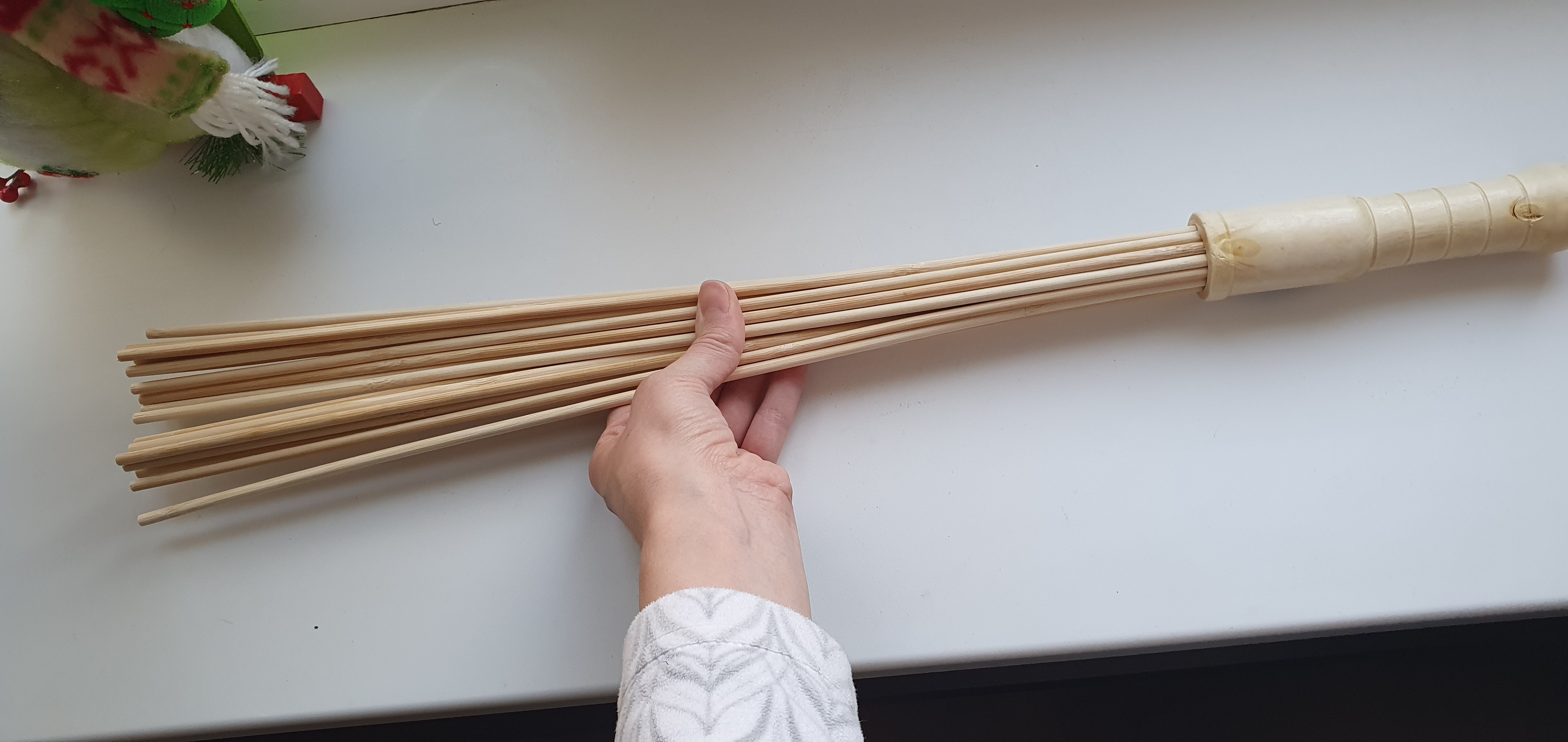 Фотография покупателя товара Веник массажный из бамбука 60см, 0,5см прут