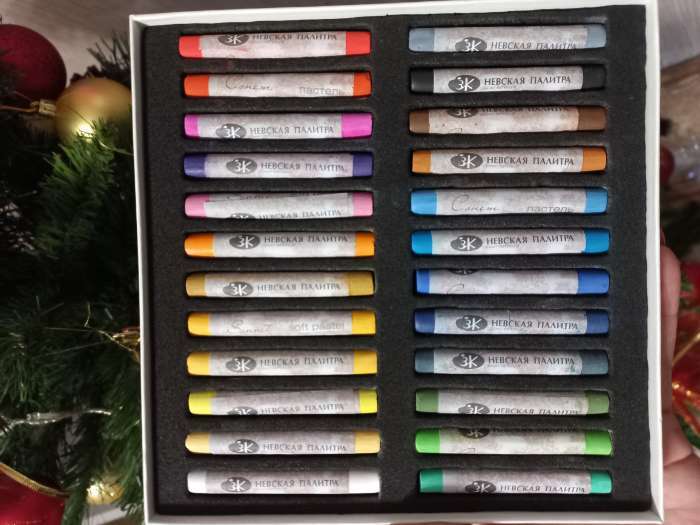 Фотография покупателя товара Пастель сухая ЗХК "Сонет", 24 цвета, Soft, D-8 мм/L-60 мм, круглое сечение, художественная, 7141224 - Фото 4