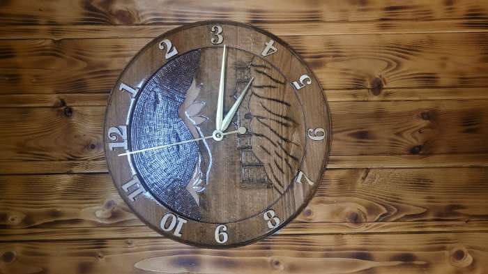 Фотография покупателя товара Часы ручной работы "Горы", 30 см, массив, Армения - Фото 2