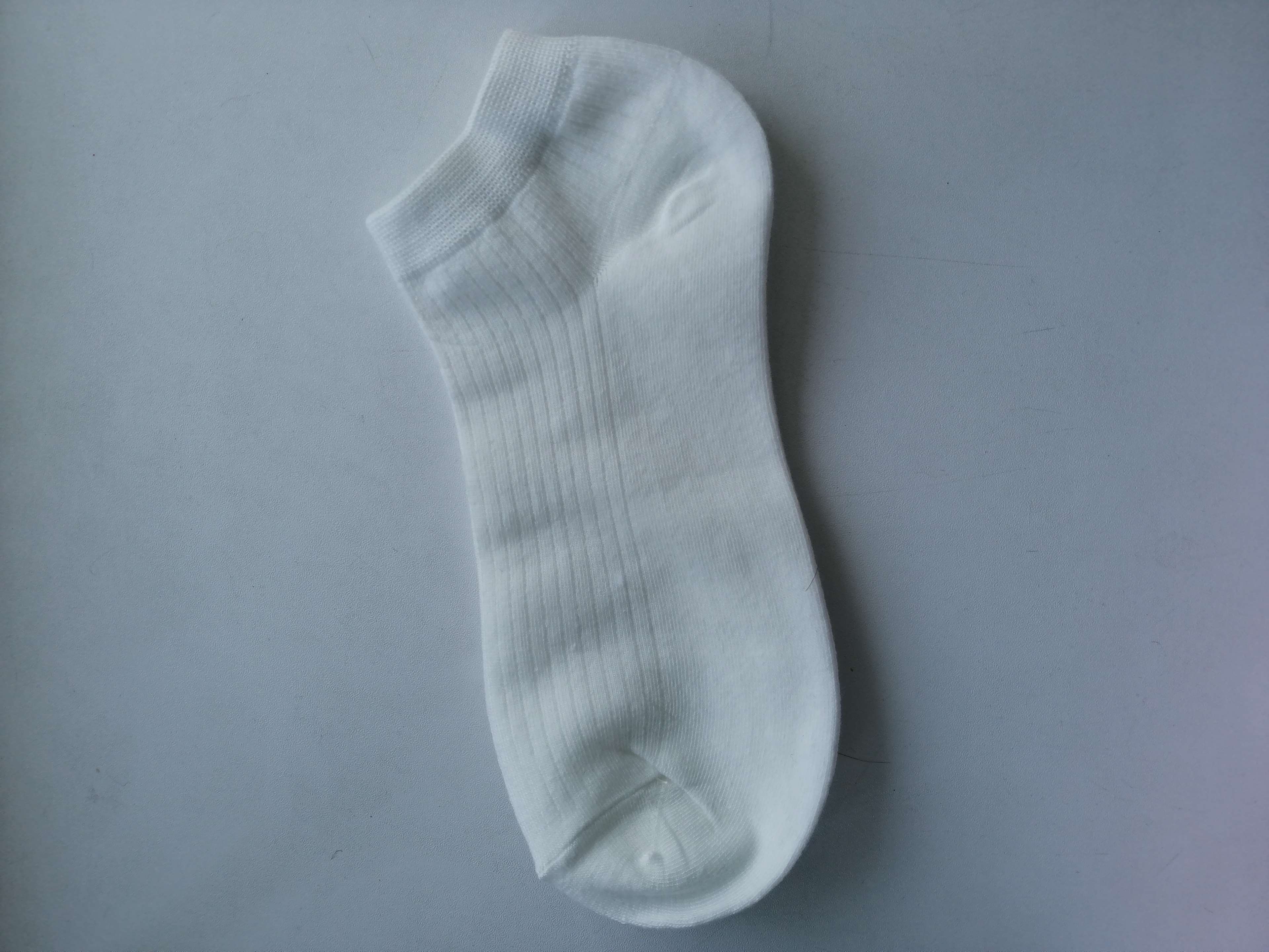 Фотография покупателя товара Носки женские укороченные, цвет белый, р-р 23-25 (36-39) - Фото 1
