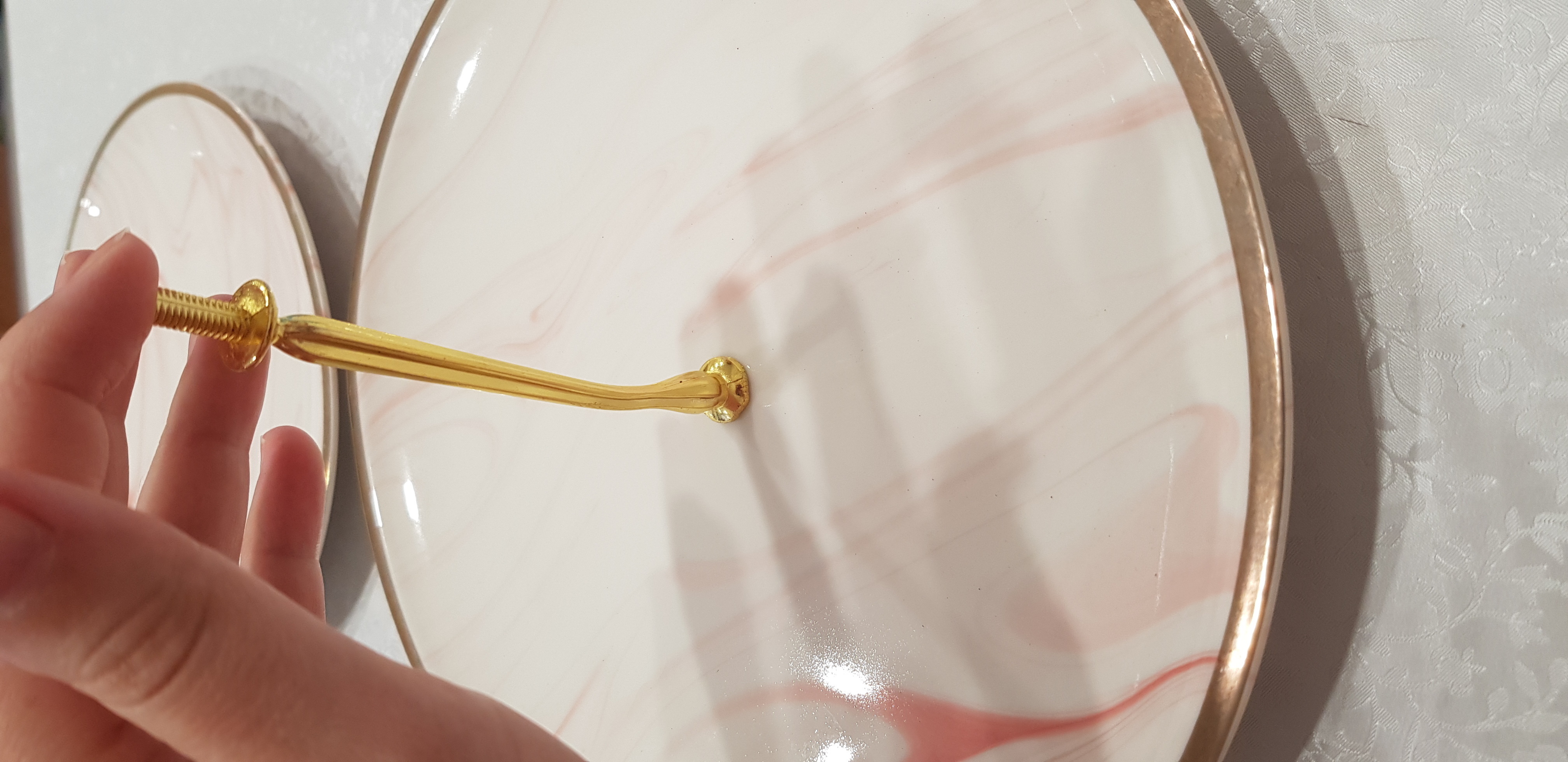 Фотография покупателя товара Этажёрка - фруктовница круглая «Мрамор», 2 яруса, d=20,5/25 см, керамика, цвет розовый