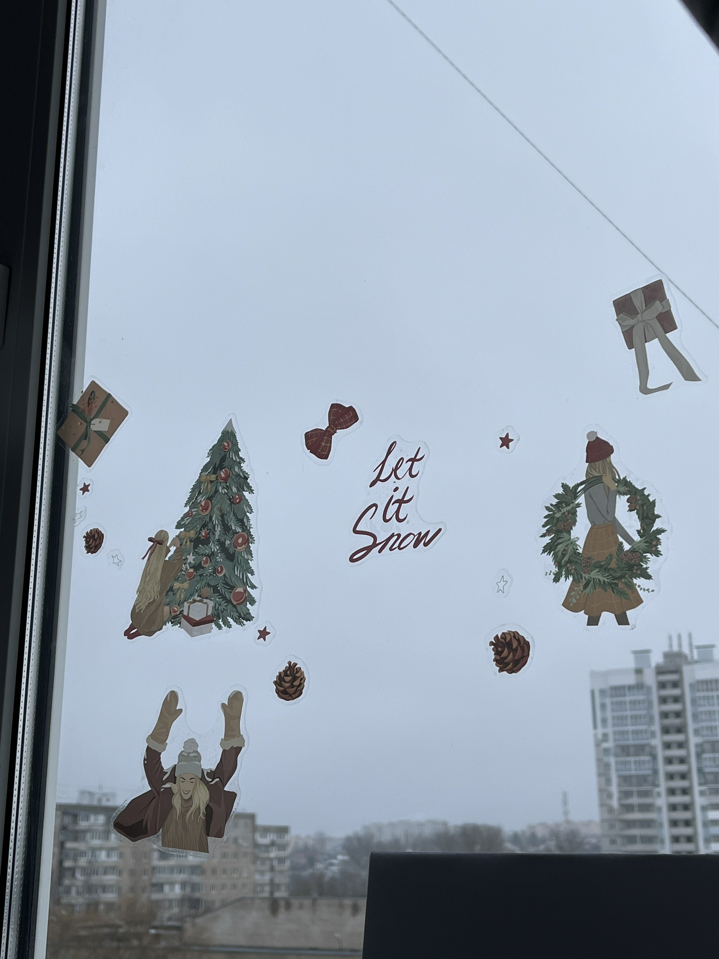 Фотография покупателя товара Наклейки интерьерные новогодние Let it snow, 21 х 29.7 см, Новый год