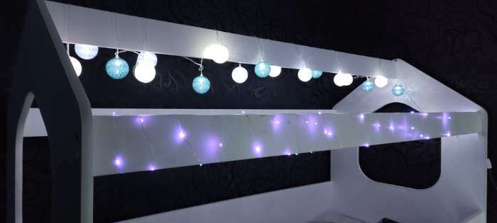 Фотография покупателя товара Гирлянда «Нить» 5 м роса, IP20, серебристая нить, 50 LED, свечение фиолетовое, CR2032х2 - Фото 9
