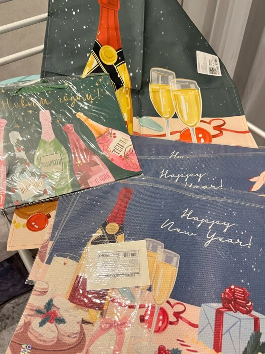 Фотография покупателя товара Салфетка на стол «Happy new year», ПВХ, 40×29 см, 580 г/м² - Фото 1