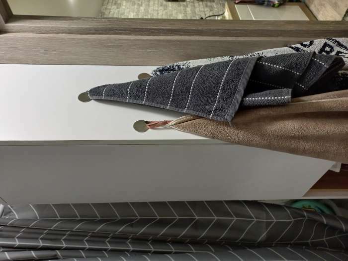 Фотография покупателя товара Крючки самоклеящиеся металлические LaDо́m «Круг», 4 шт