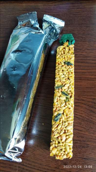 Фотография покупателя товара Зерновые палочки "Пижон" для грызунов, с орехами, 2 шт, 192 г - Фото 4