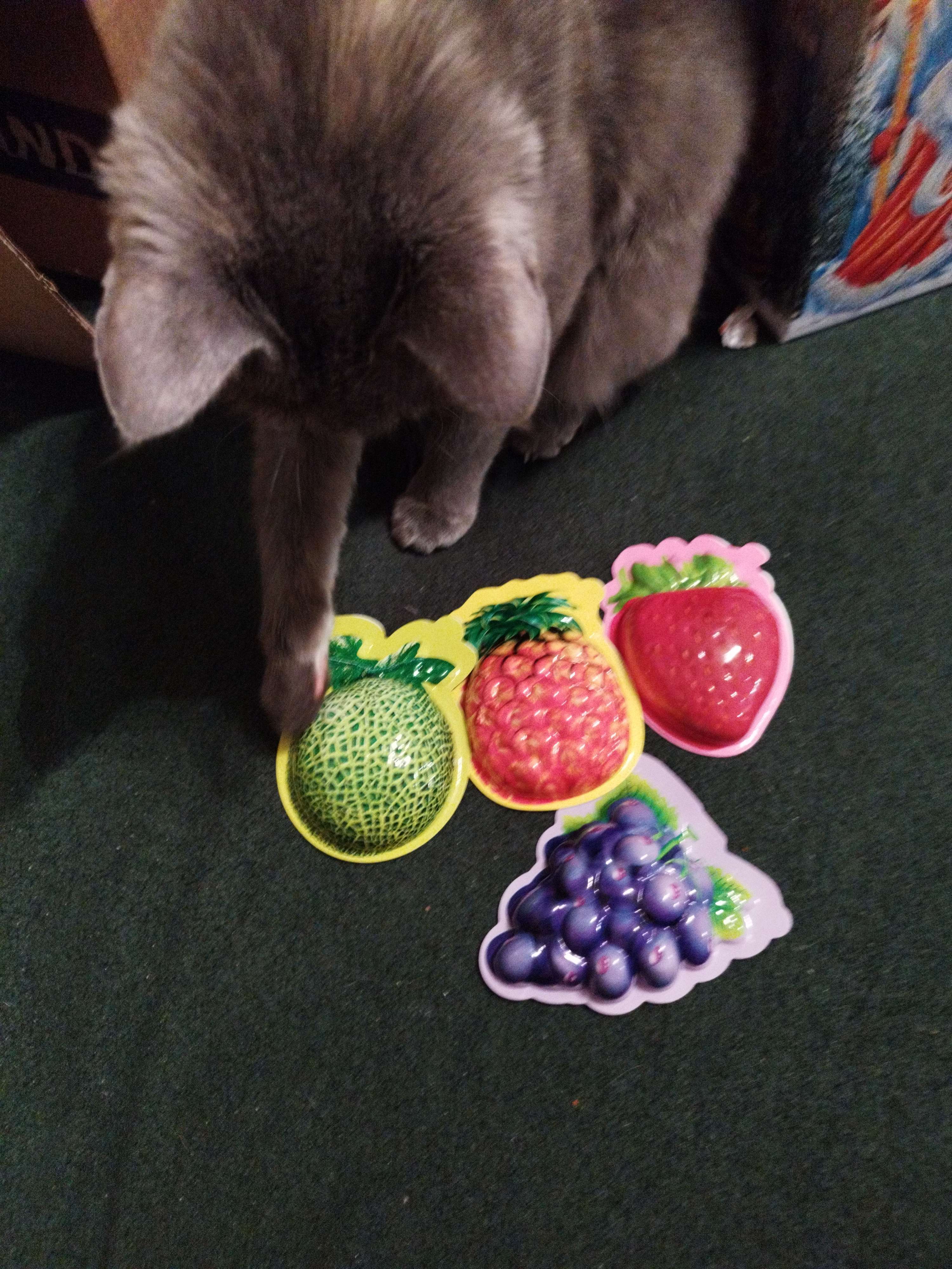 Фотография покупателя товара Драже «Прикольные фрукты»с хрустящей начинкой сахарное ассорти, 12 г - Фото 5