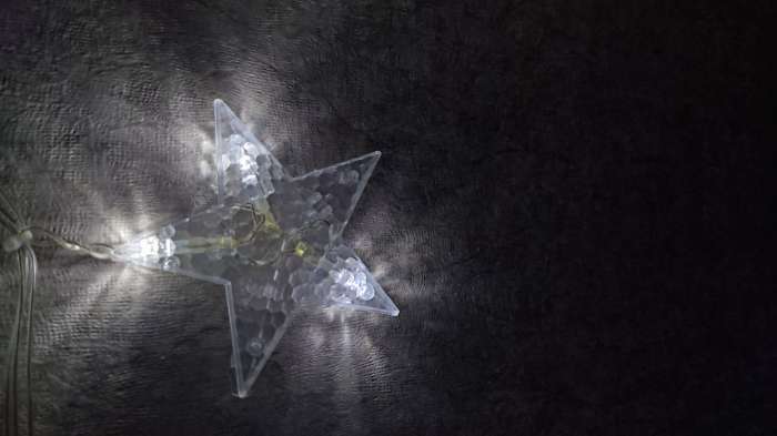Фотография покупателя товара Гирлянда «Бахрома-арка» 2.5 × 1.2 м с насадками «Звёзды», IP20, прозрачная нить, 136 LED, свечение белое, 8 режимов, 220 В