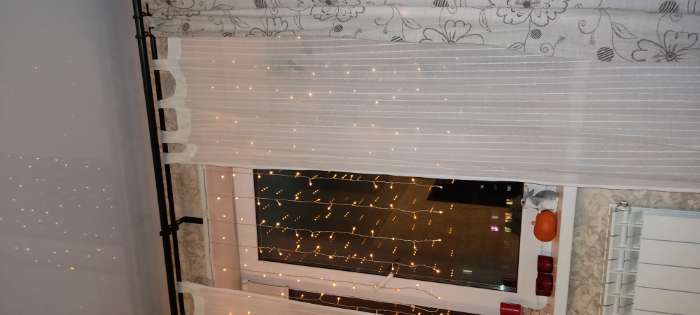 Фотография покупателя товара Гирлянда «Занавес» 1.5 × 1 м, IP20, прозрачная нить, 180 LED, свечение жёлтое, 8 режимов, 220 В