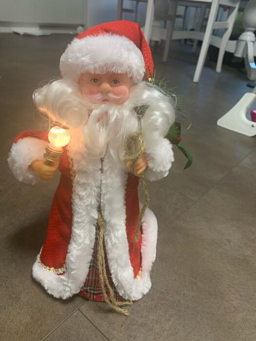 Фотография покупателя товара Дед Мороз "В красной шубке" двигается, 29 см, с подарками - Фото 3