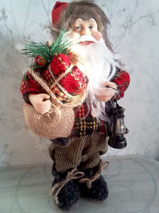 Фотография покупателя товара Дед Мороз "В клетчатой шубке, с фонариком и мешком" 30 см - Фото 1