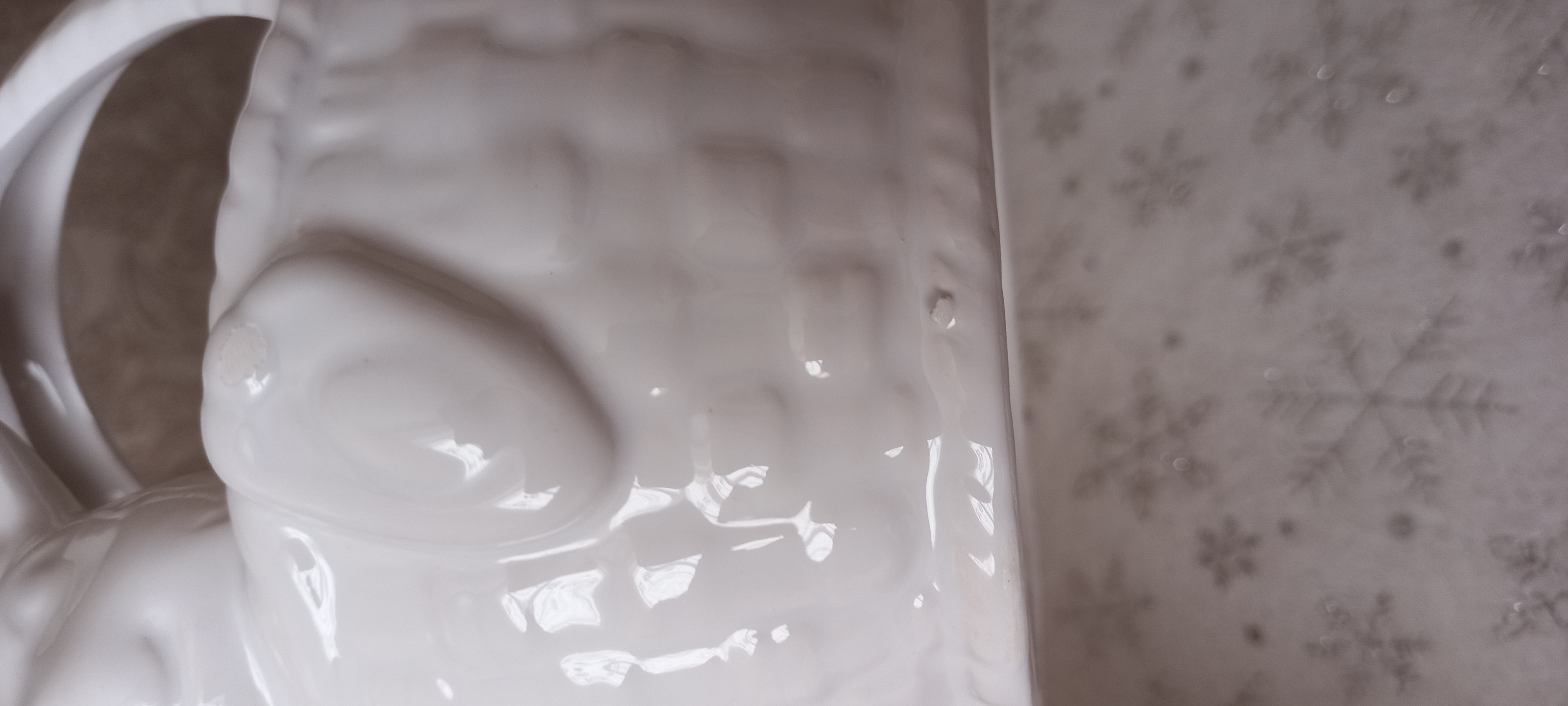 Фотография покупателя товара Конфетница Доляна «Зайка», 12×12×14,7 см, цвет белый - Фото 13