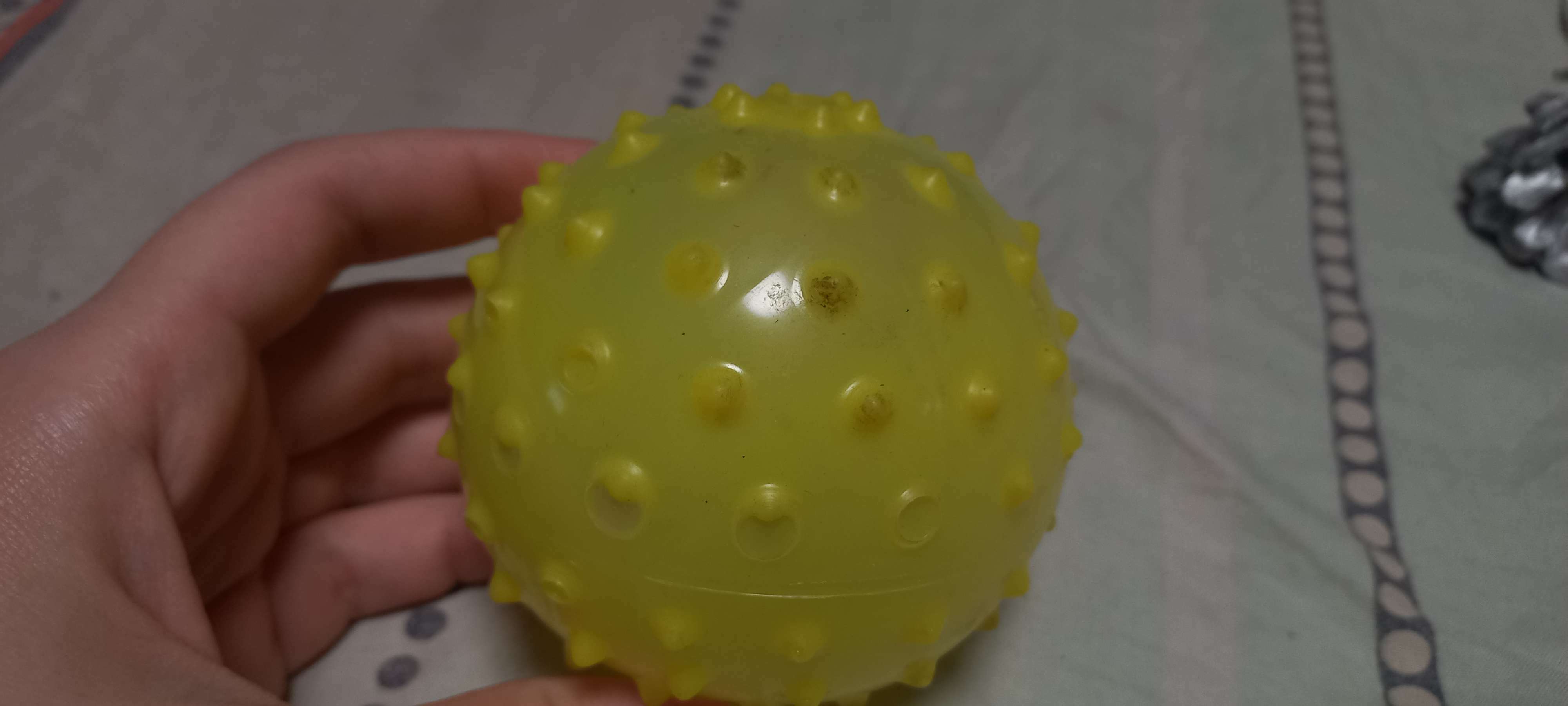 Фотография покупателя товара Мяч массажный, d=8 см, 15 г, цвет МИКС - Фото 9