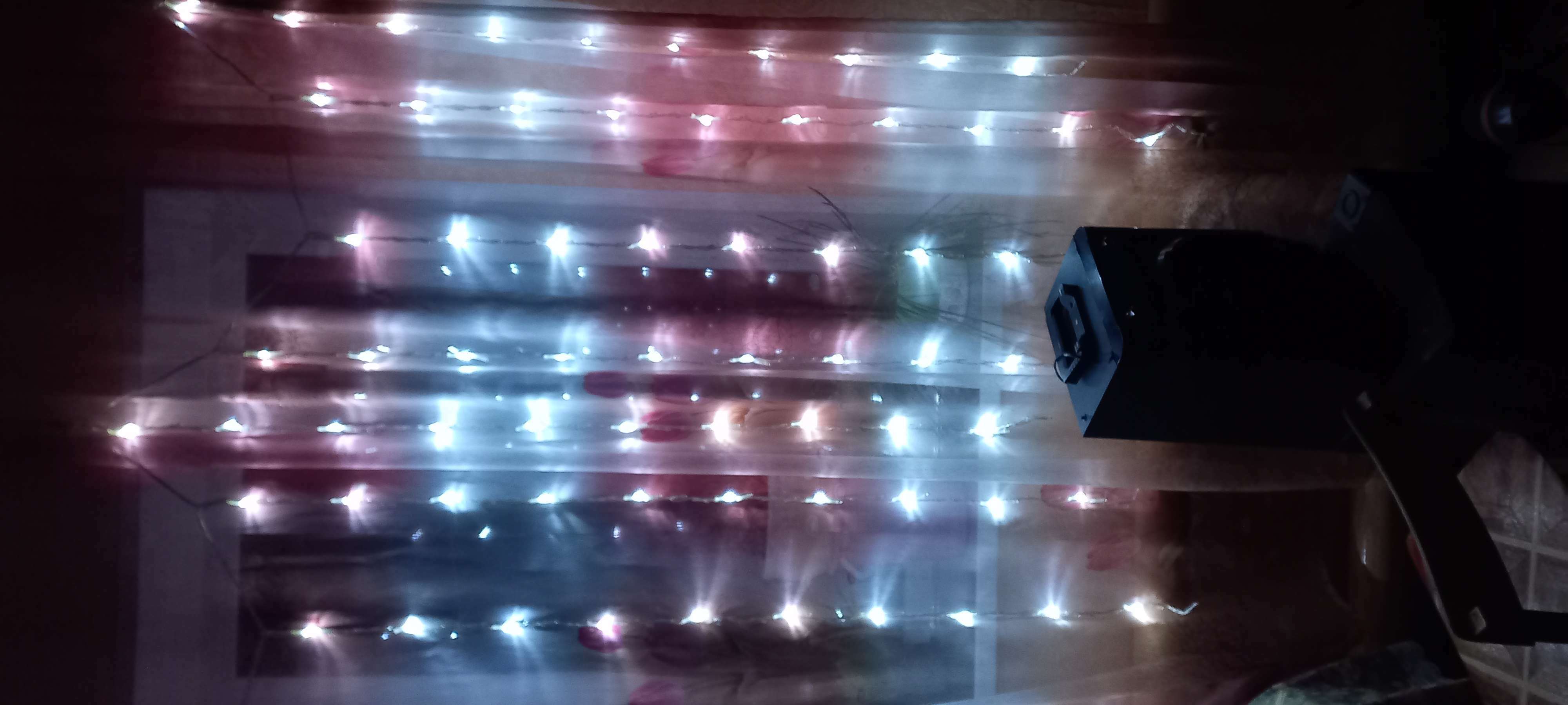 Фотография покупателя товара Гирлянда «Водопад» 2 × 1.5 м, IP44, прозрачная нить, 400 LED, свечение белое, 8 режимов, 220 В