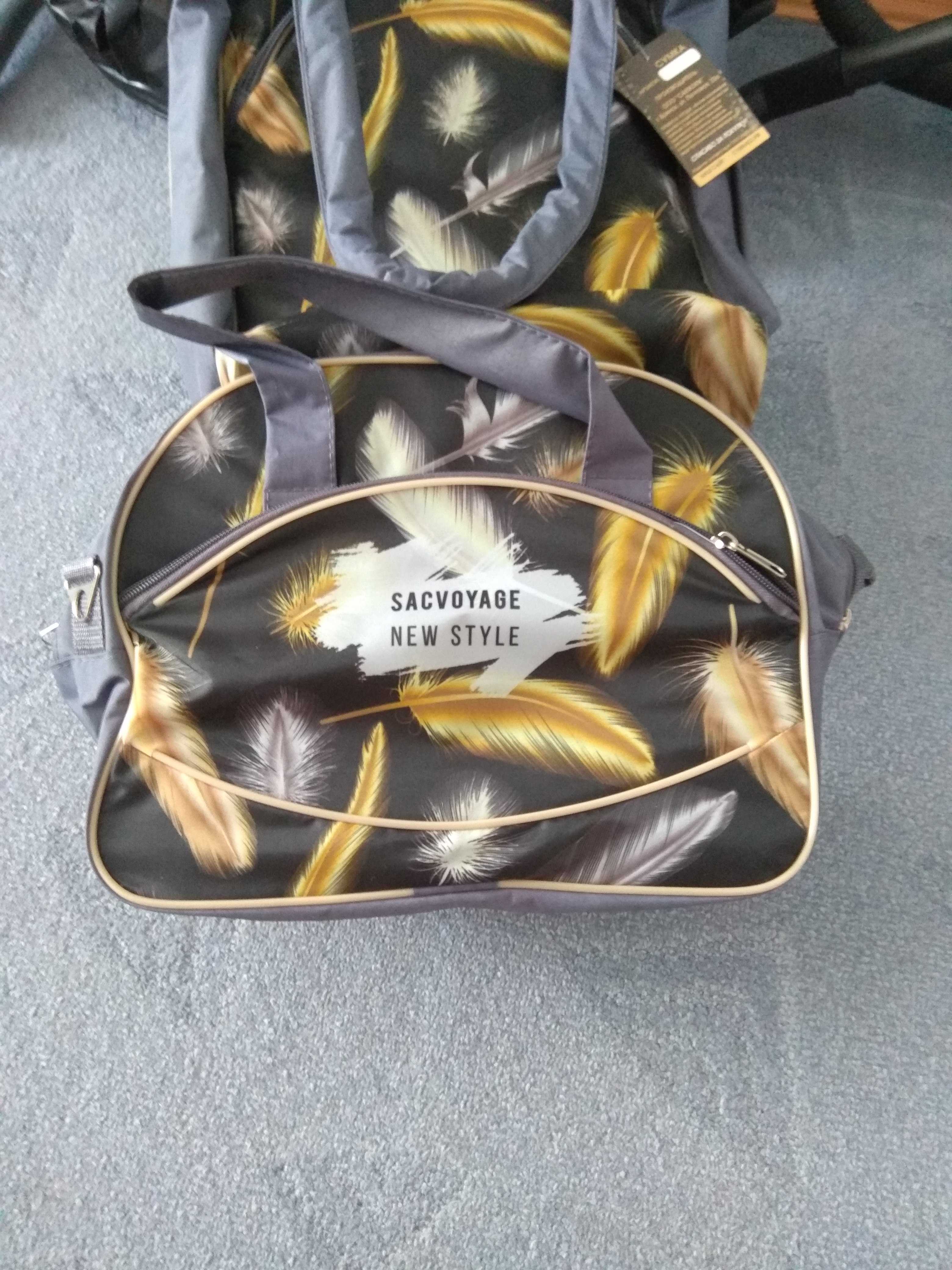 Фотография покупателя товара Чемодан малый 20" с сумкой, отдел на молнии, наружный карман, с расширением, цвет серый - Фото 1