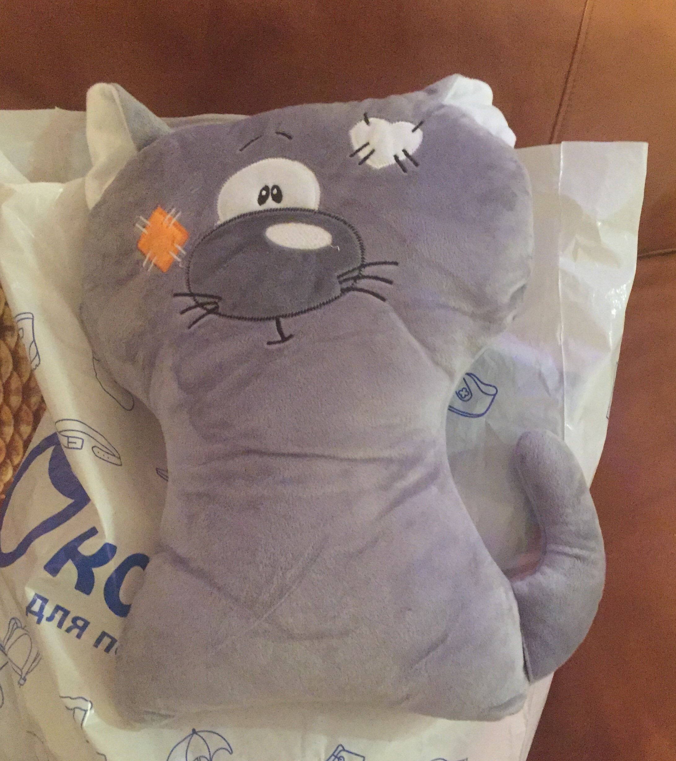 Фотография покупателя товара Подушка декоративная Кот с заплаткой 31х39см, серый, плюш, холофайбер - Фото 2