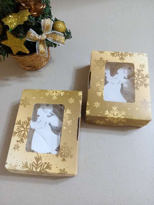 Фотография покупателя товара Коробка складная "Золотые снежинки", 10 х 8 х 3,5 см - Фото 11