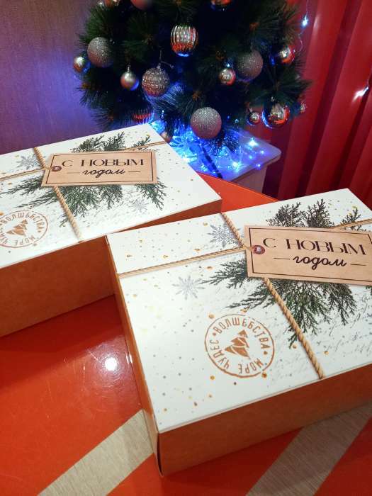 Фотография покупателя товара Коробка складная «С новым годом», 16 × 23 × 7.5 см - Фото 1
