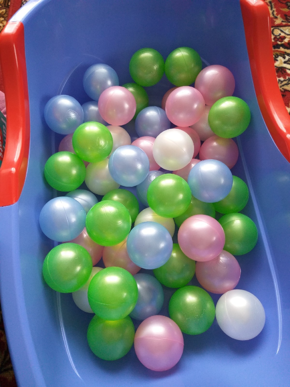 Фотография покупателя товара Шарики для сухого бассейна «Перламутровые», диаметр шара 7,5 см, набор 150 штук, цвет розовый, голубой, белый, зелёный - Фото 30