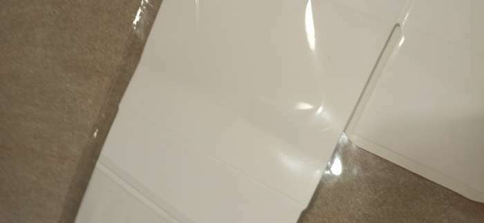 Фотография покупателя товара Коробка складная с окном под рулет, белая, 26 х 10 х 8 см - Фото 5
