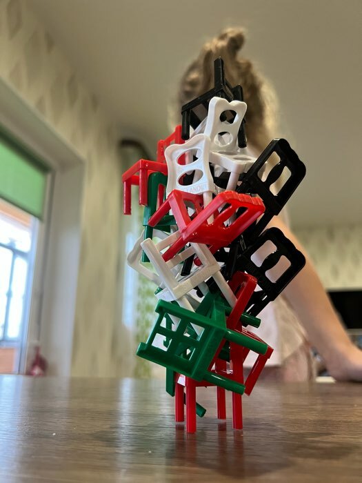 Фотография покупателя товара Настольная игра «На 4 ногах», 18 стульев, 8 цветов - Фото 5