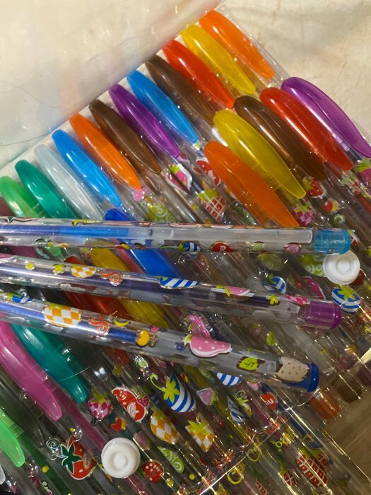 Фотография покупателя товара Набор гелевых ручек с блёстками, 36 цветов, корпус с рисунком, в блистере, на кнопке - Фото 1