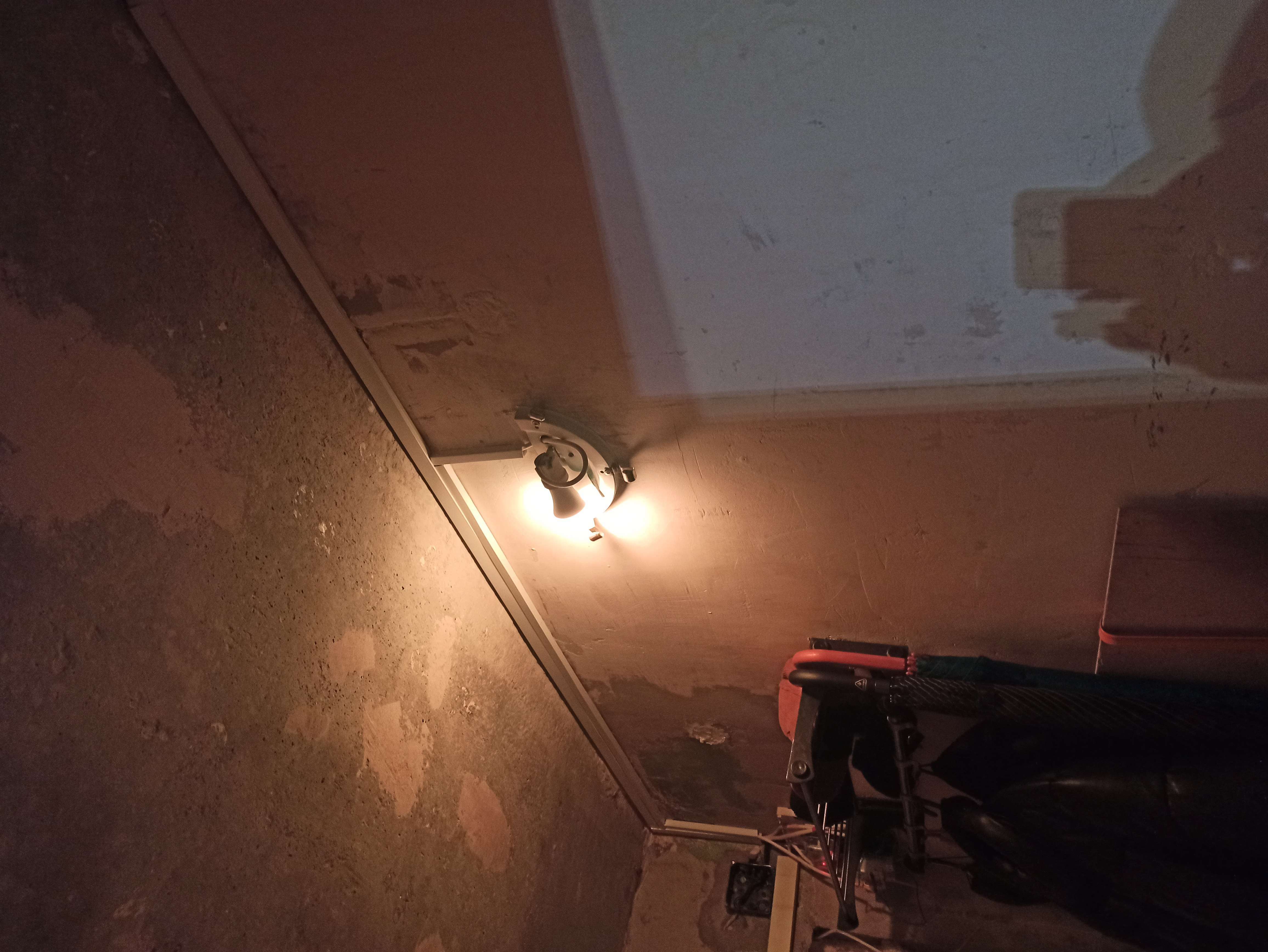 Фотография покупателя товара Лампа светодиодная RGB+W, с пультом , А60, 13 Вт, 1040 Лм, Е27, 220 В - Фото 1