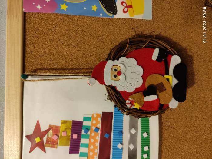 Фотография покупателя товара Набор для творчества - создай новогоднее украшение «Венок - Дед мороз с мешком подарков» - Фото 1