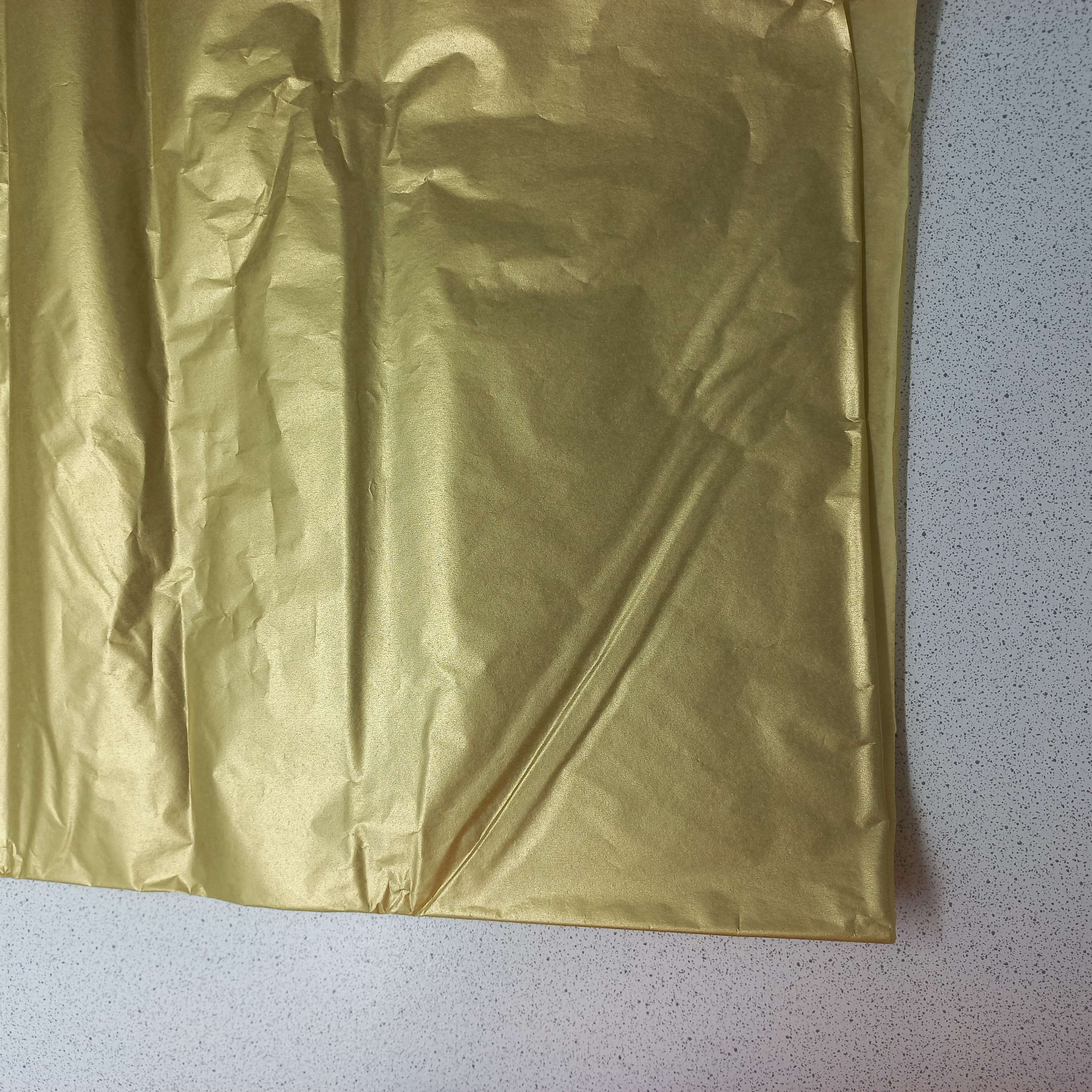 Фотография покупателя товара Бумага упаковочная тишью, золотая, 50 см х 66 см - Фото 2