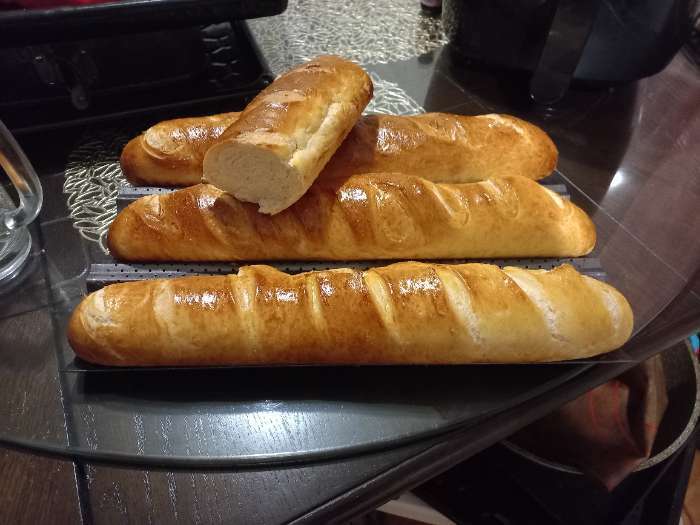 Фотография покупателя товара Форма для выпечки перфорированная Доляна «Хлеб. Багет», 38×23,5×2,5 см, антипригарное покрытие