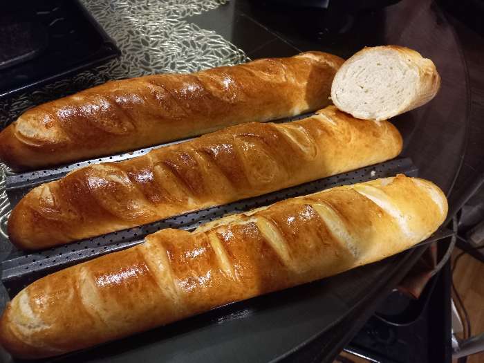 Фотография покупателя товара Форма для выпечки перфорированная Доляна «Хлеб. Багет», 38×23,5×2,5 см, антипригарное покрытие - Фото 1