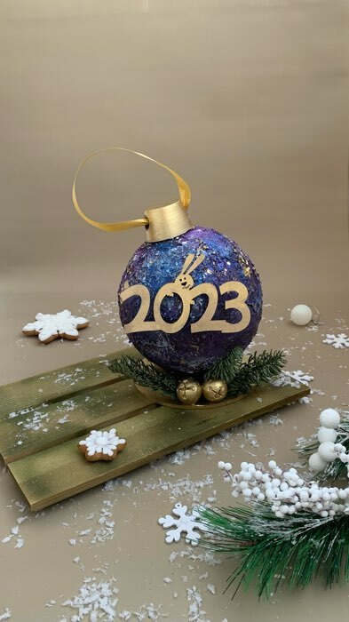 Фотография покупателя товара Топпер деревянный "Символ года 2023", золотой, "Заяц за цифрой"