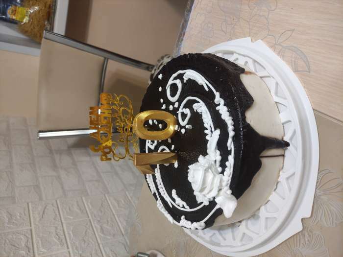 Фотография покупателя товара Свеча в торт "Грань", цифра "2", серебряный металлик, 6,5 см - Фото 22