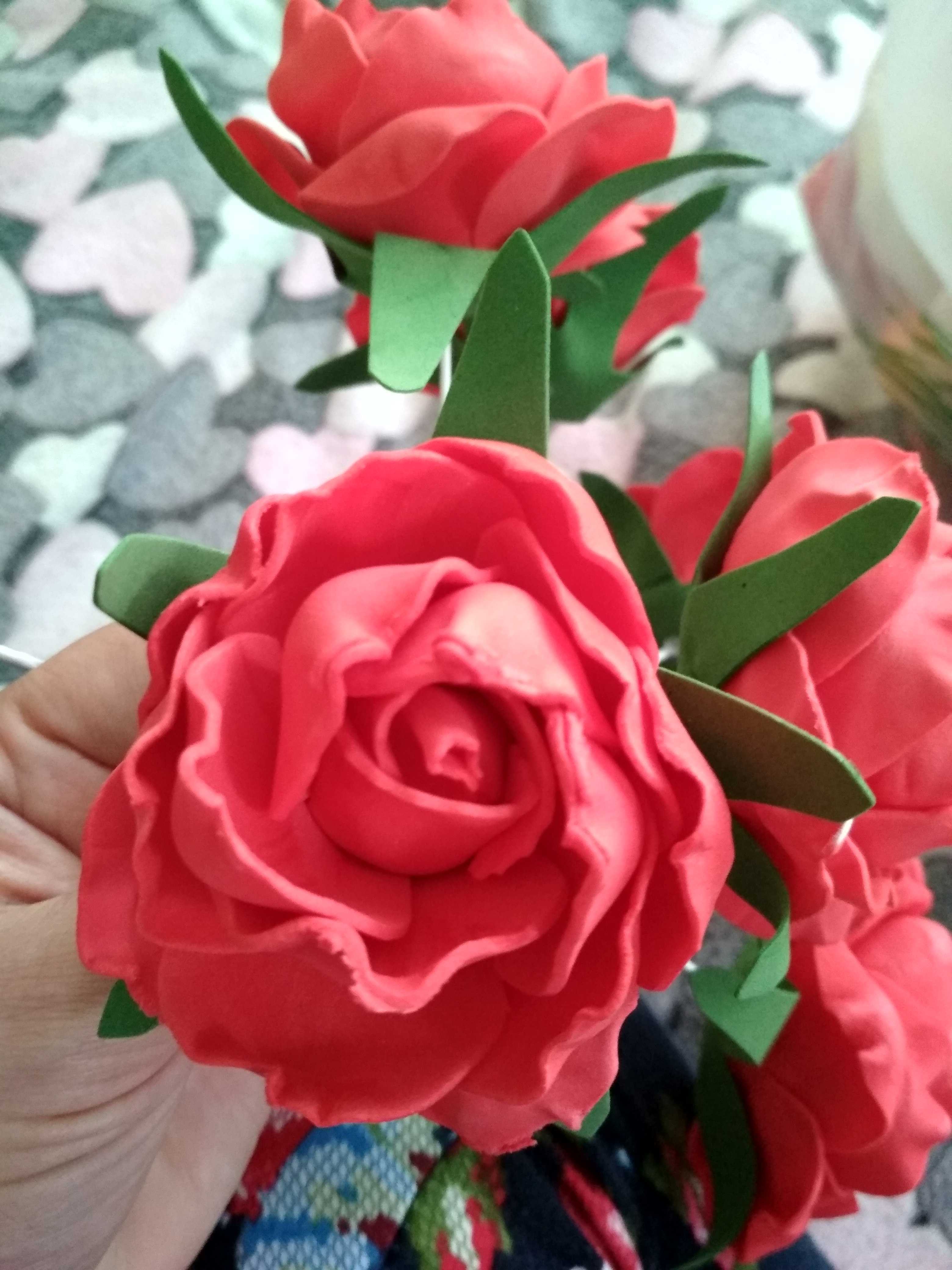Фотография покупателя товара Букет "Объёмный цветок" 7 цветков, красный - Фото 9