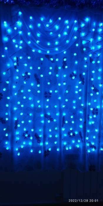 Фотография покупателя товара Гирлянда «Занавес» 2 × 1.5 м с насадками «Шарики», IP20, прозрачная нить, 360 LED, свечение синее, 8 режимов, 220 В - Фото 1