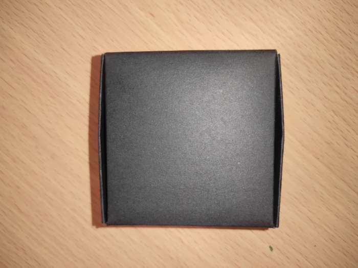 Фотография покупателя товара Коробка под бижутерию, упаковка, «Чёрная», 7.5 х 7.5 х 3 см - Фото 11